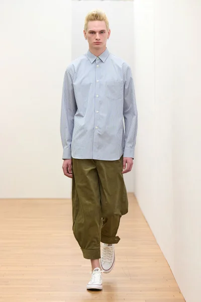 Look 5